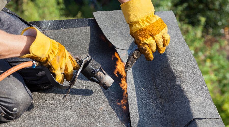 Expert Emergency Roof Repairs services in Old Greenwich, CT